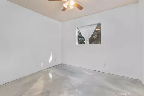 Bedroom - 24868 Edelweiss Dr, Crestline, CA 92325 photo 1 of 4