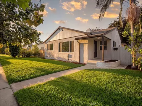 2422 N N Frst, Santa Ana, CA 92706