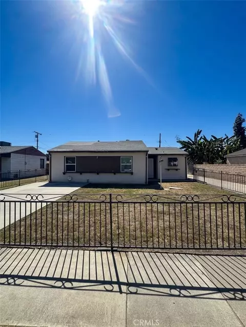 124 E Roland St, Azusa, CA 91702