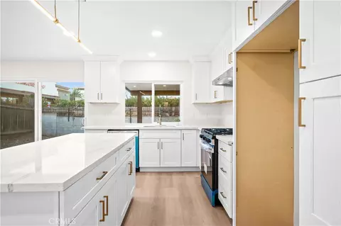 Kitchen - 1266 Lorraine, Rialto, CA 92376 photo 4 of 5