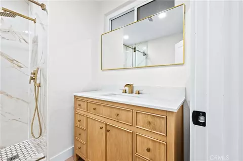 Bath - 1266 Lorraine, Rialto, CA 92376 photo 2 of 6
