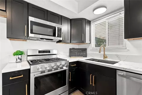 Kitchen - 11231 Campbell, Riverside, CA 92505 photo 3 of 3