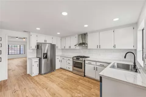 Kitchen - 463 Stanford Dr, Barstow, CA 92311 photo 1 of 3