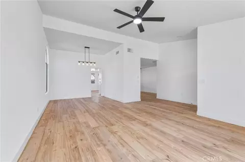 Living - 463 Stanford Dr, Barstow, CA 92311 photo 3 of 6
