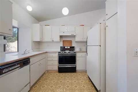 Kitchen - 6846 Plum Way, Rancho Cucamonga, CA 91739 photo 1 of 2