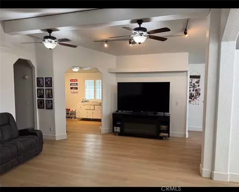140 W Pioneer Ave #24, Redlands, CA 92374 photo 3