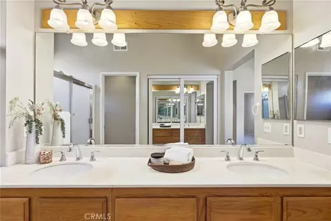Bath - 6352 Wellesley Ct, Chino, CA 91710 photo 1 of 2