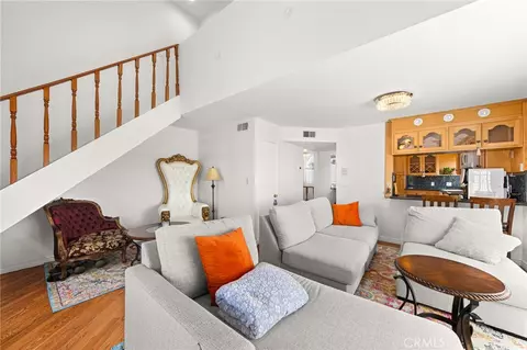 Living - 1121 E Wilson, Glendale, CA 91206 photo 2 of 3