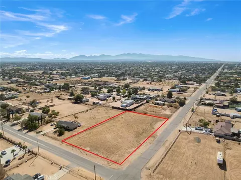 10886 9th Ave, Hesperia, CA 92345