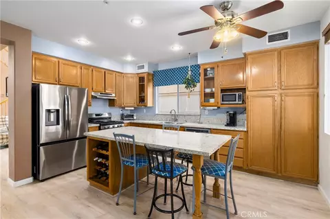 Kitchen - 1476 Augusta Dr, Upland, CA 91786 photo 2 of 6
