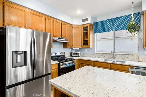 Kitchen - 1476 Augusta Dr, Upland, CA 91786 photo 3 of 6