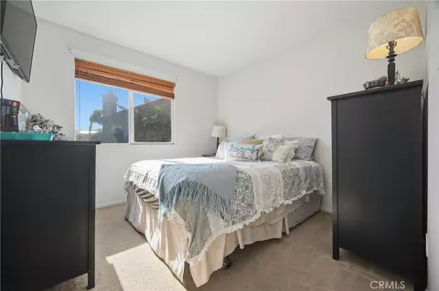 Bedroom - 15040 Elkhorn Dr, Fontana, CA 92336 photo 3 of 5