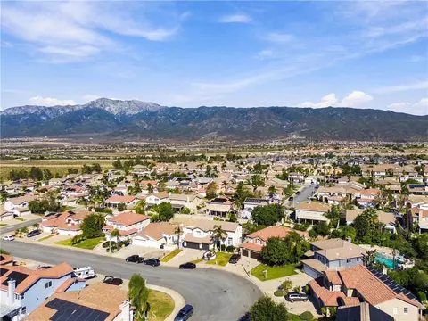View/Area - 15040 Elkhorn Dr, Fontana, CA 92336 photo 2 of 2