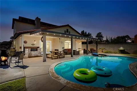 12650 Shorewood Ln, Victorville, CA 92392
