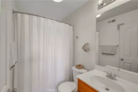 Bath - 1159 Elfin Frst E, San Marcos, CA 92078 photo 3 of 4