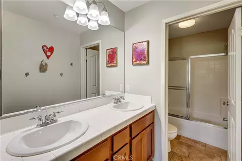 Bath - 1159 Elfin Frst E, San Marcos, CA 92078 photo 2 of 4