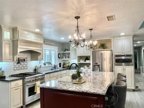 5987 Danito St, Chino, CA 91710 photo 2