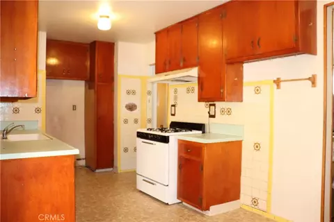 Kitchen - 838 E G, Colton, CA 92324 photo 1 of 2