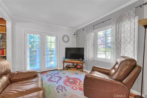 Living - 680 Buckingham, Skyforest, CA 92385 photo 2 of 4