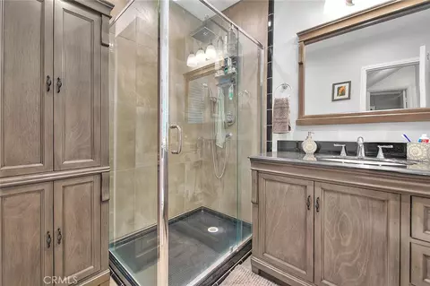 Bath - 680 Buckingham, Skyforest, CA 92385 photo 4 of 4