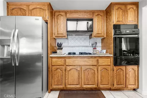 Kitchen - 14285 Club View Dr, Lytle Creek, CA 92358 photo 1 of 3
