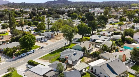 View/Area - 6795 De Anza, Riverside, CA 92506 photo 4 of 5