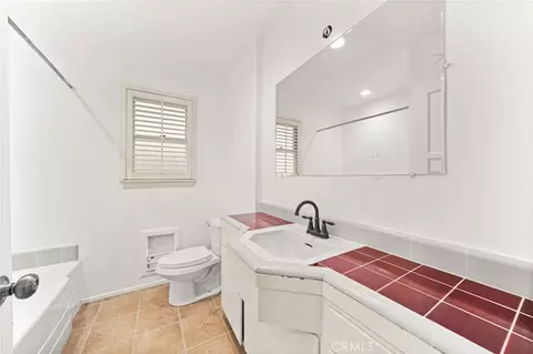 Bath - 6795 De Anza, Riverside, CA 92506 photo 2 of 4