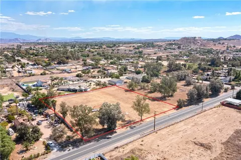 View/Area - 17140 Parsons, Riverside, CA 92508 photo 2 of 7