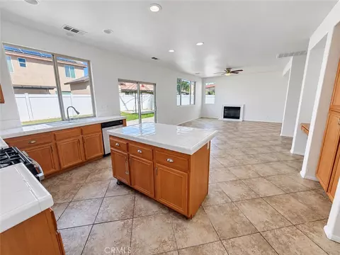 Kitchen - 854 Caden Pl, Perris, CA 92571 photo 1 of 2