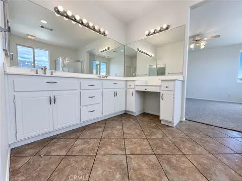 Bath - 854 Caden Pl, Perris, CA 92571 photo 5 of 6