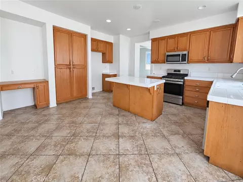 Kitchen - 854 Caden Pl, Perris, CA 92571 photo 2 of 2