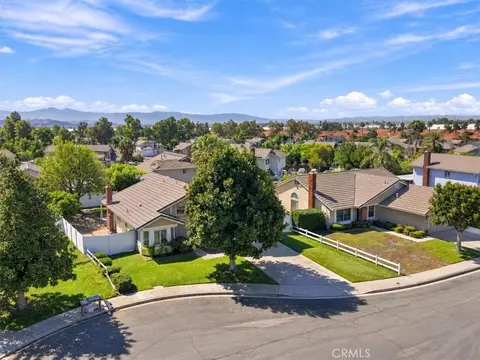 View/Area - 15085 Primrose Ct, Fontana, CA 92336 photo 1 of 2