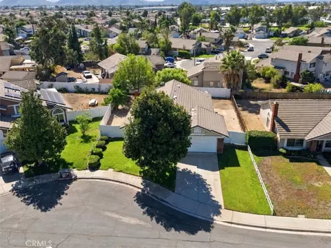 View/Area - 15085 Primrose Ct, Fontana, CA 92336 photo 2 of 2