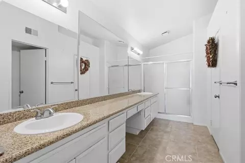 Bath - 6005 Eagle Trce, Banning, CA 92220 photo 1 of 3