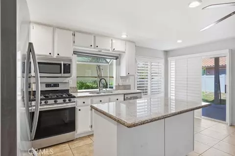 Kitchen - 6005 Eagle Trce, Banning, CA 92220 photo 1 of 2