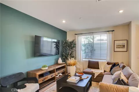 7198 Lisbon Way, Highland, CA 92346