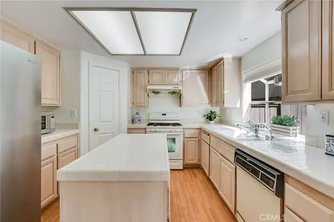 Kitchen - 978 Carson Ct, San Dimas, CA 91773 photo 2 of 4