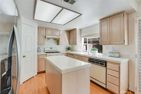 Kitchen - 978 Carson Ct, San Dimas, CA 91773 photo 1 of 4