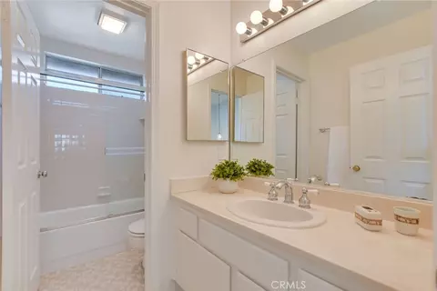 Bath - 978 Carson Ct, San Dimas, CA 91773 photo 5 of 5