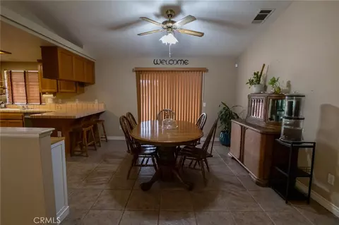 Dining - 7728 Oakwood, Hesperia, CA 92345 photo 1 of 1