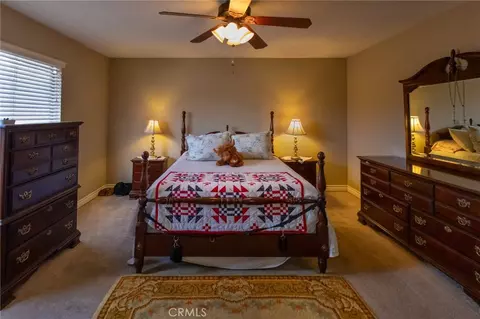 Bedroom - 7728 Oakwood, Hesperia, CA 92345 photo 7 of 10