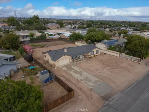 View/Area - 7728 Oakwood, Hesperia, CA 92345 photo 2 of 14