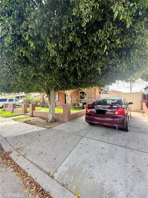 Exterior - 7362 Lionel, Paramount, CA 90723 photo 2 of 5