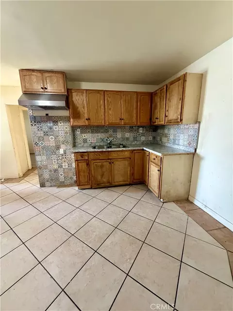 Kitchen - 7362 Lionel, Paramount, CA 90723 photo 1 of 1