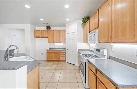 Kitchen - 11716 Maywood St, Adelanto, CA 92301 photo 1 of 1