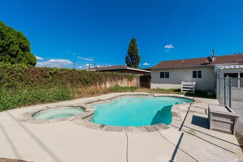 Exterior - 9826 Larch Ave, Bloomington, CA 92316 photo 7 of 11