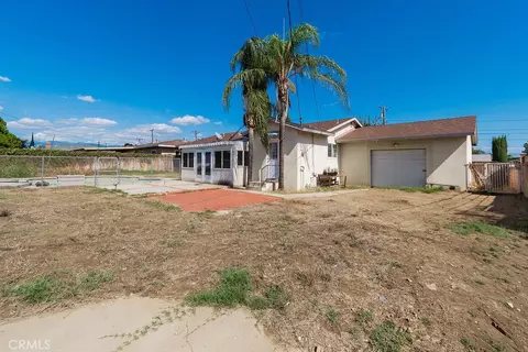 Exterior - 9826 Larch Ave, Bloomington, CA 92316 photo 9 of 11