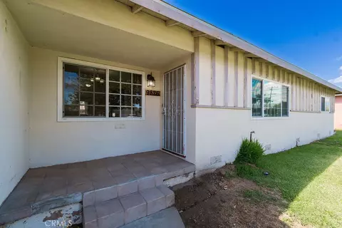Exterior - 9826 Larch Ave, Bloomington, CA 92316 photo 2 of 11