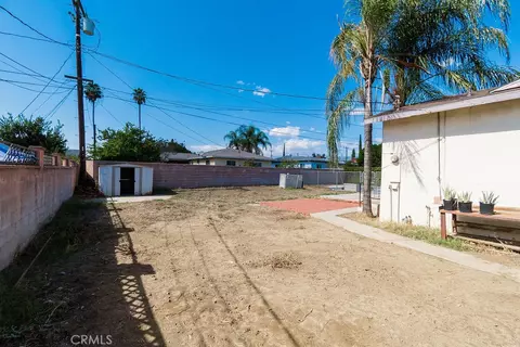 Exterior - 9826 Larch Ave, Bloomington, CA 92316 photo 10 of 11