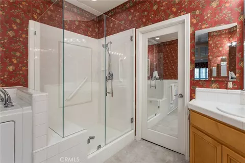 Bath - 1574 Upland Hills Dr N, Upland, CA 91784 photo 5 of 6
